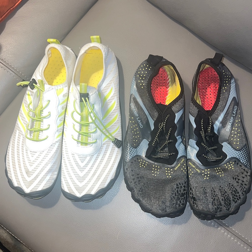 2 pairs Men's Black and Yellow Water Shoes Sz 11.5 Nice